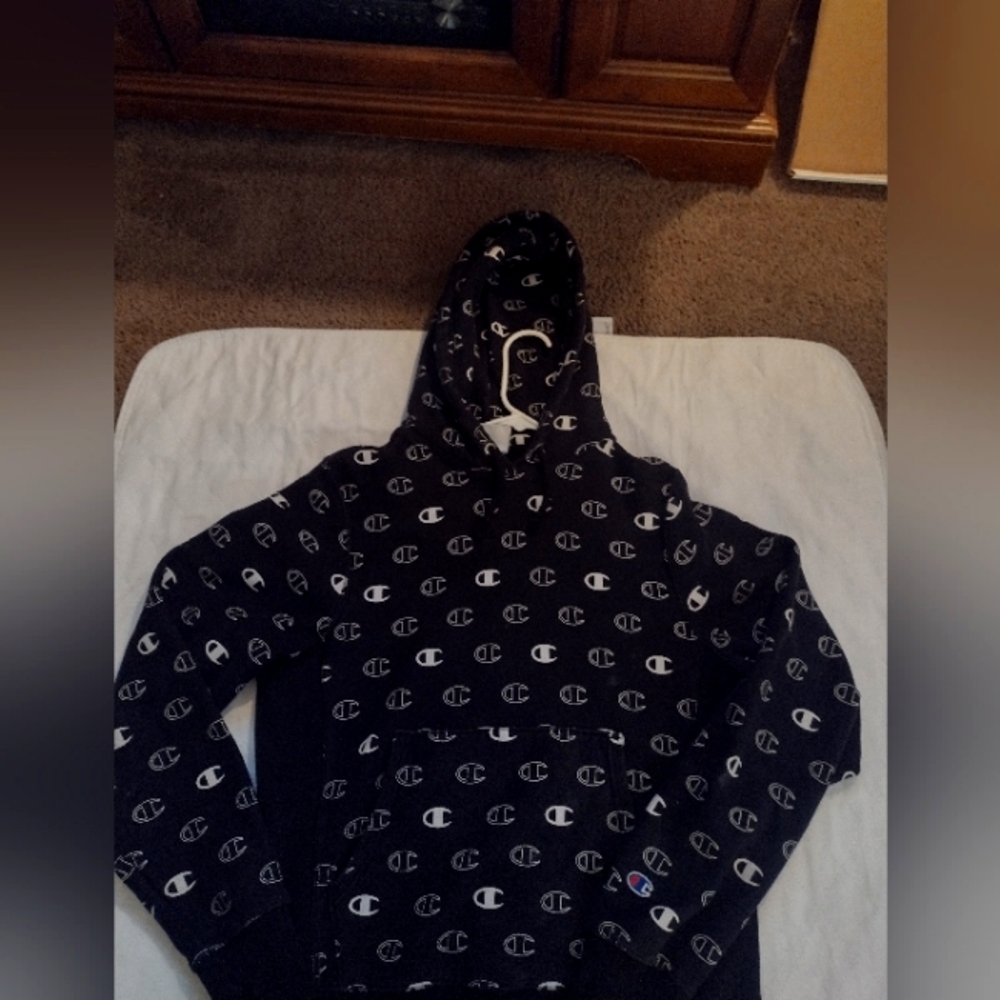 Black Champion hoodie~size Small~